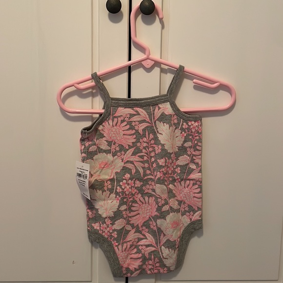 BabyGap. 0 to 3 months summer outfit. - Picture 2 of 4